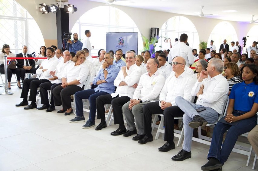 presidenciard photo 1699312406773