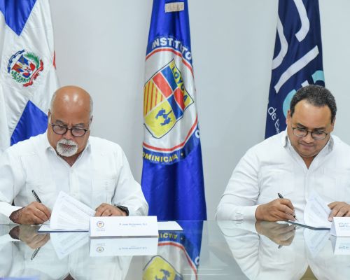 Superintendencia de Electricidad y Loyola firman acuerdo para profesionalizar técnicos electricistas